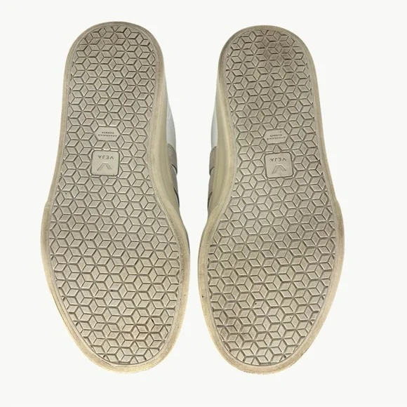 Veja Campo Chromefree Leather Low Sneakers | Sz 39 | Extra White Natural Suede - Picture 14 of 14